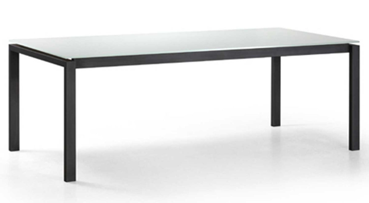 Spazio Dining Table