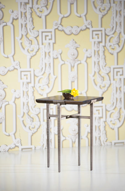Springhouse Drink Table